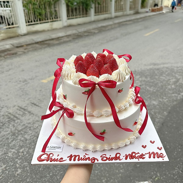 bánh kem 2 tầng cho bé gái 30