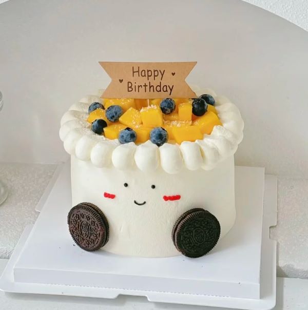 bánh sinh nhật bé trai 2 tuổi 2