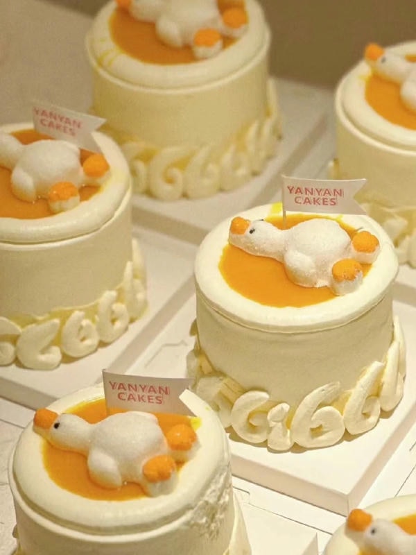 bánh sinh nhật con vịt 12