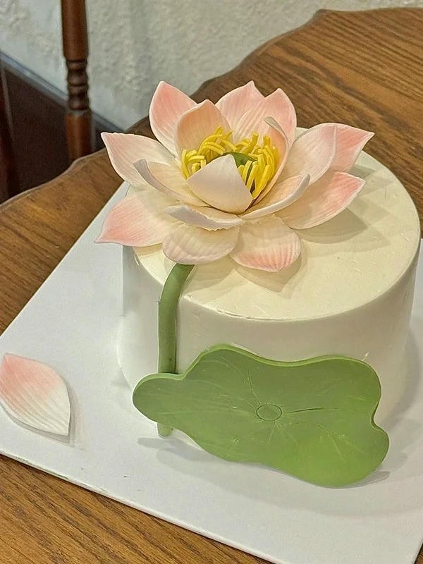 bánh kem hoa sen 30
