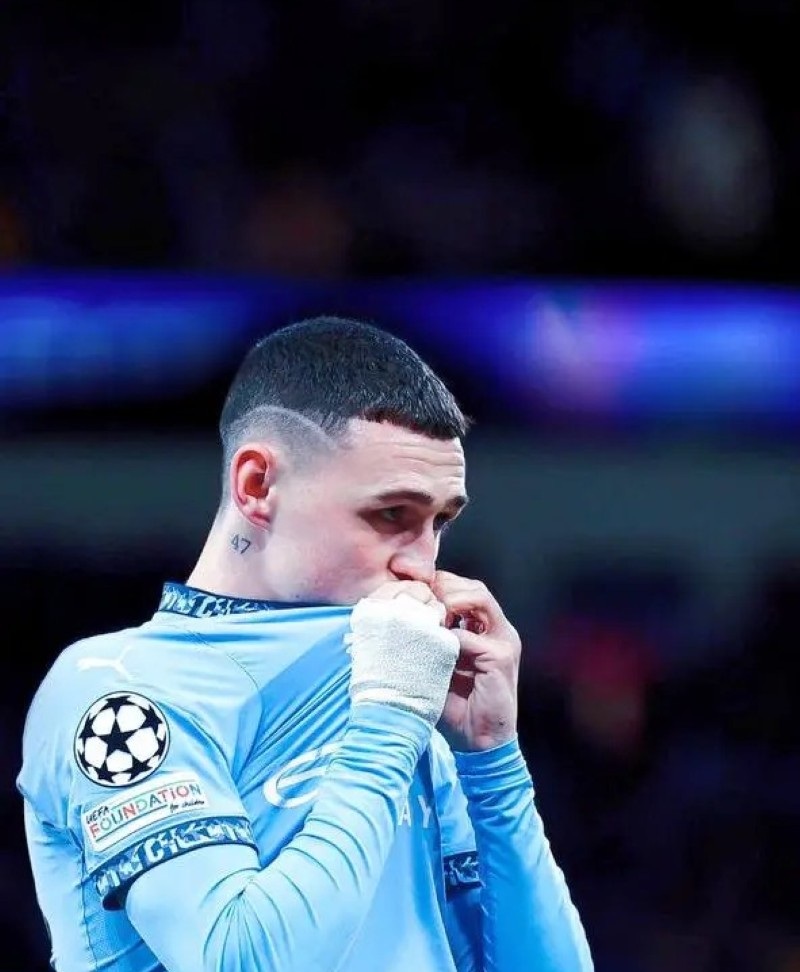 ảnh foden dễ thương 25