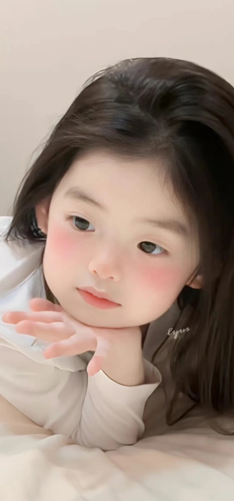 hình nền bé gái sơ sinh dễ thương 38
