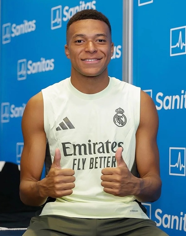 hình nền mbappe 24