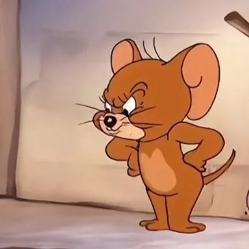 meme bĩu môi 38