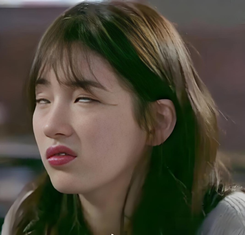 meme nhếch mép 17