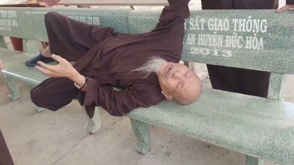 thầy ông nội meme 19