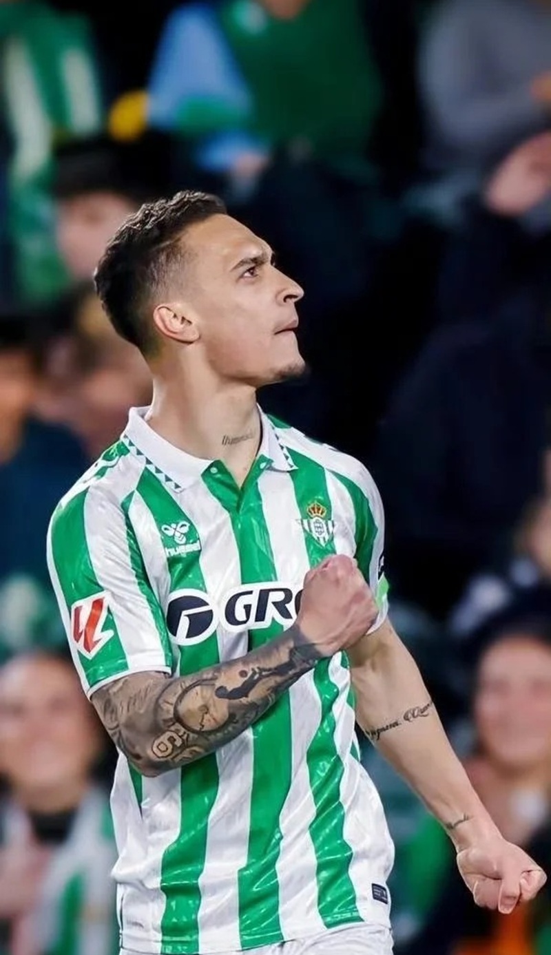 ảnh antony ngầu 35