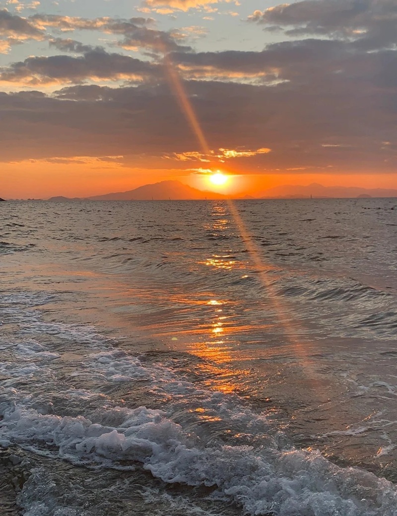 ảnh bầu trời hoàng hôn buồn 7