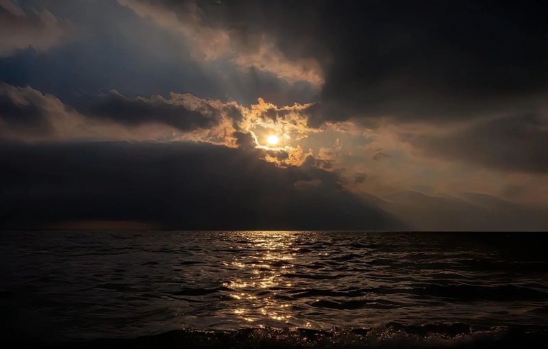 ảnh bìa facebook buồn 19