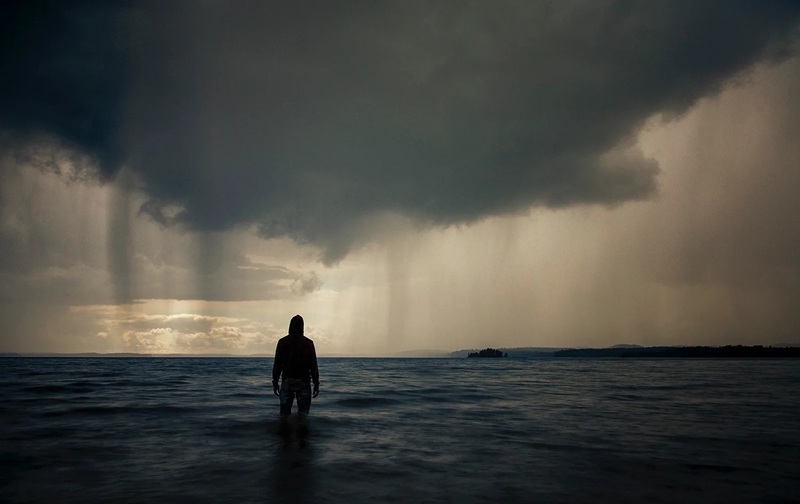 ảnh bìa zalo buồn 12