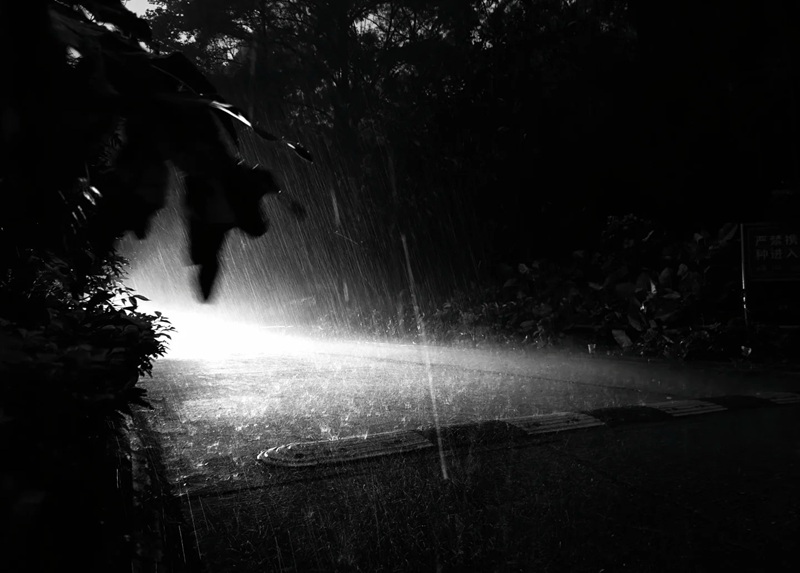 ảnh bìa zalo buồn 24