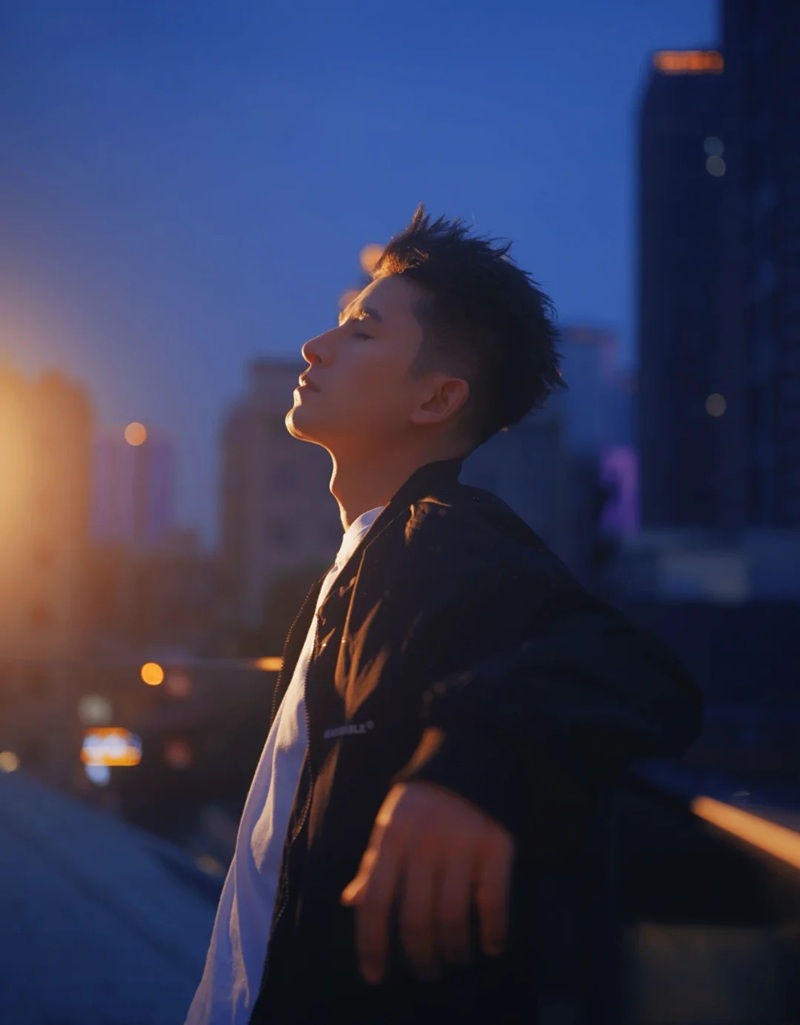 ảnh buồn tâm trạng nam 20