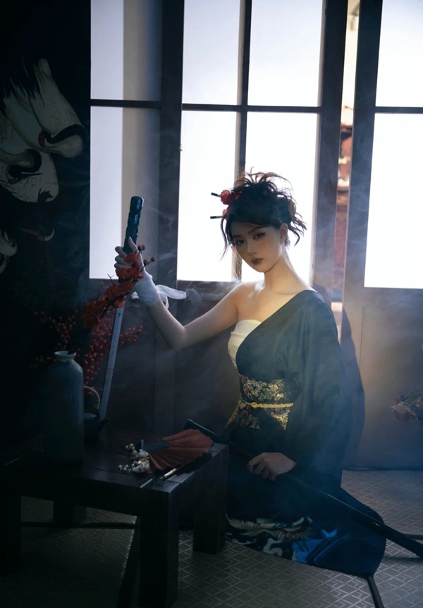 ảnh cầm dao ngầu 4