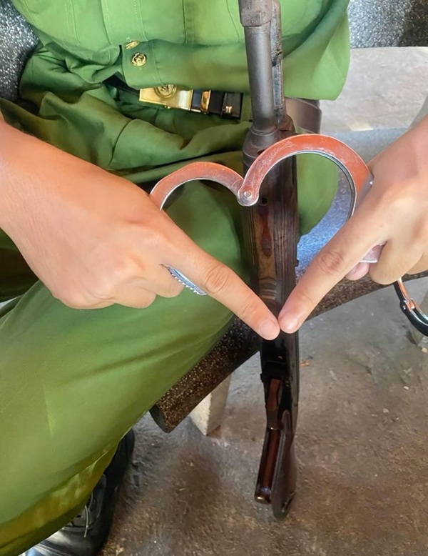 ảnh chế công an hài 32