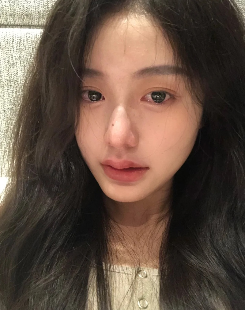 ảnh con gái khóc 27