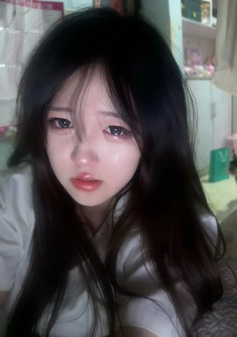 ảnh con gái khóc 29