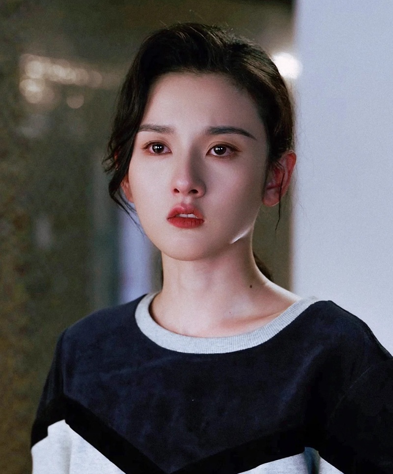 ảnh con gái khóc 6