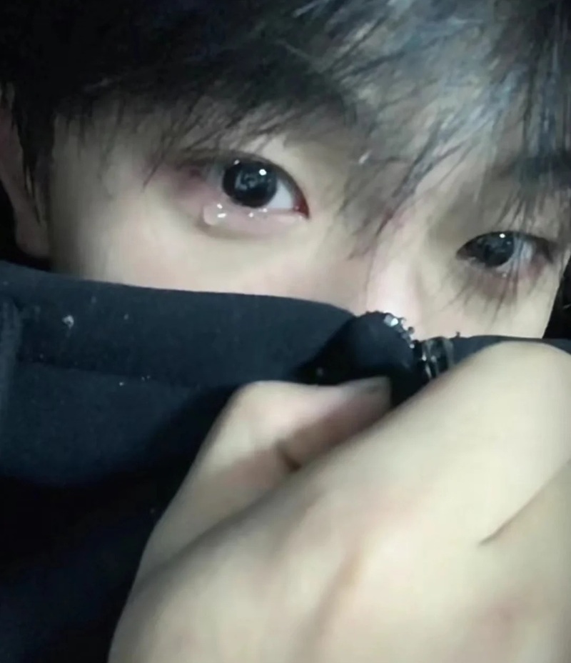 ảnh con trai khóc 6