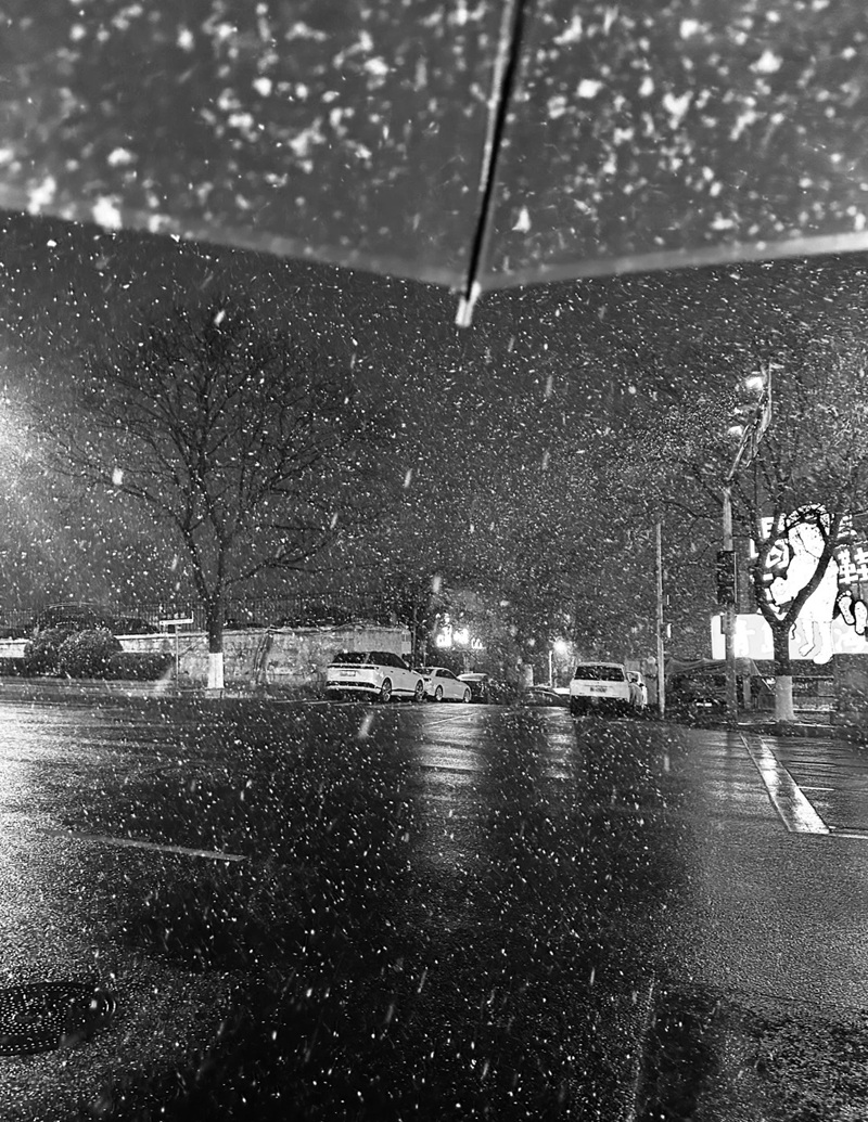 ảnh đen trắng buồn 16