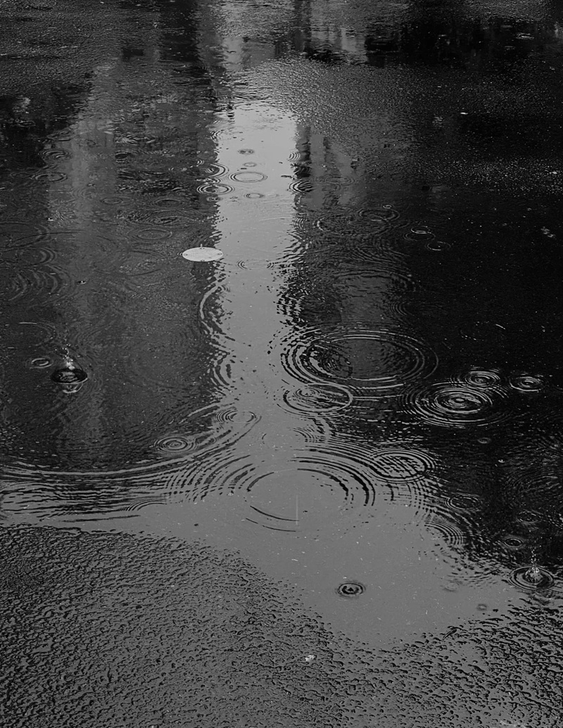 ảnh đen trắng buồn 3