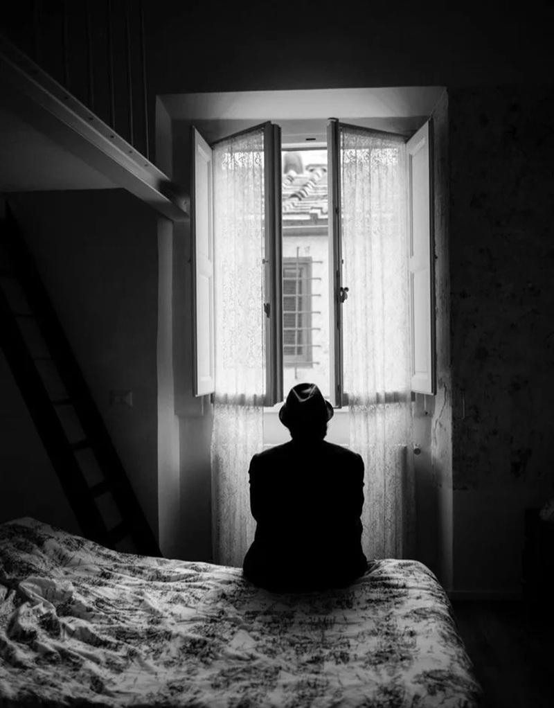 ảnh đen trắng buồn 35