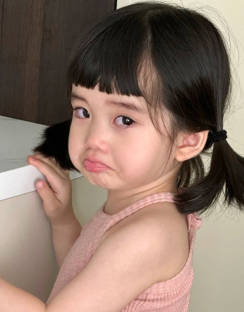 ảnh em bé khóc 18