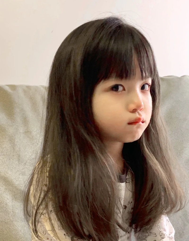 ảnh em bé khóc 30