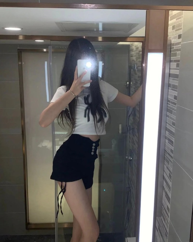 ảnh gái k8 che mặt 22