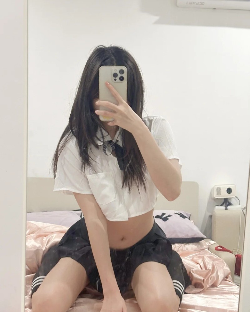 ảnh gái k8 che mặt 26