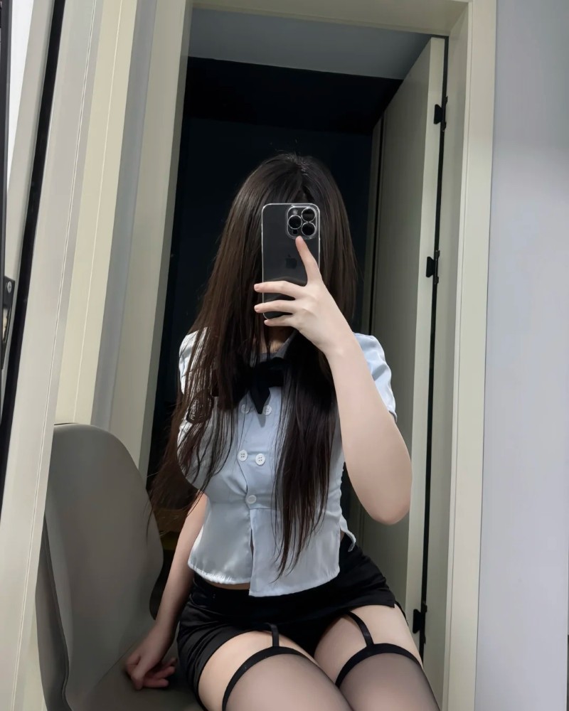 ảnh gái k8 che mặt 27