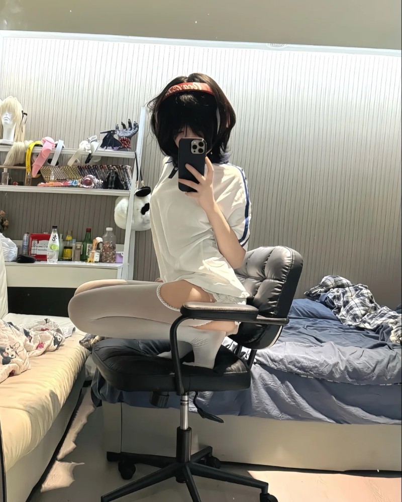 ảnh gái k8 che mặt 31