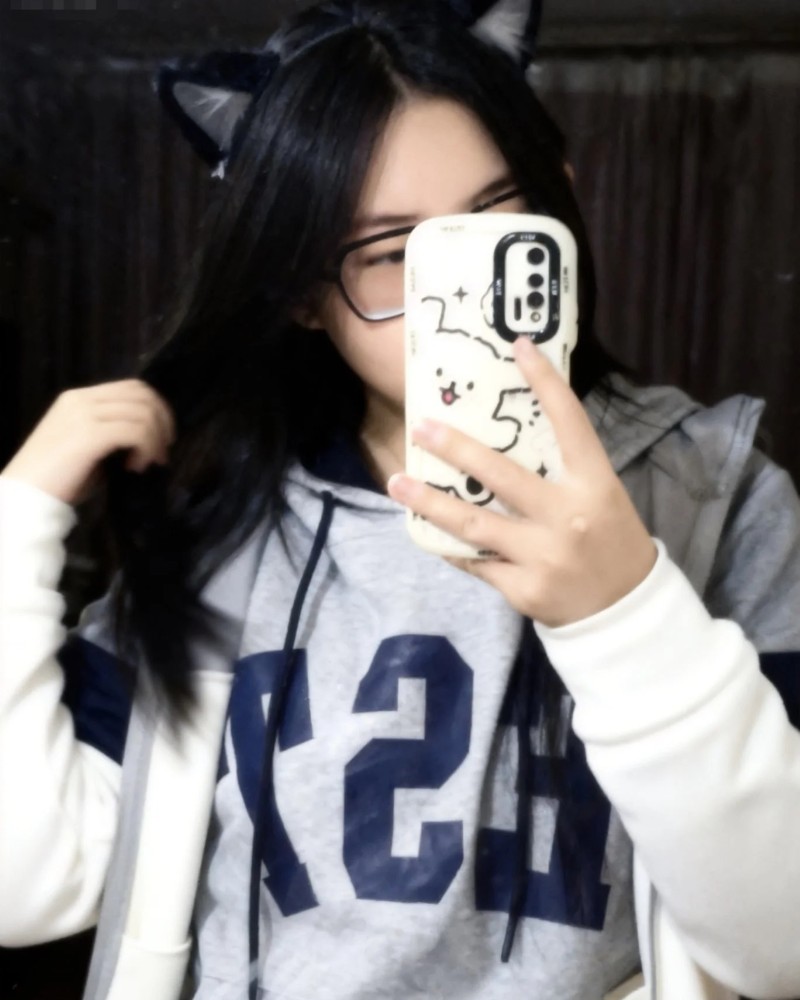 ảnh gái k8 che mặt 7