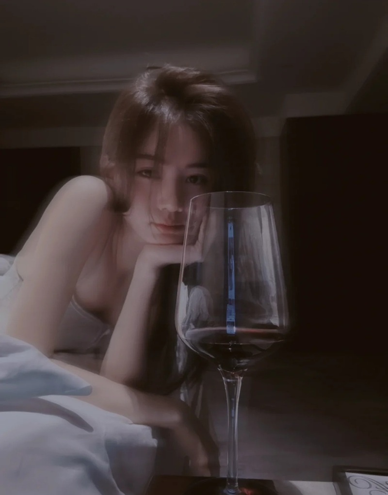 ảnh gái xinh buồn 11