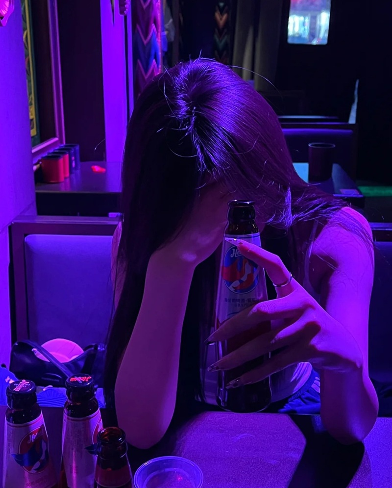 ảnh gái xinh buồn 15