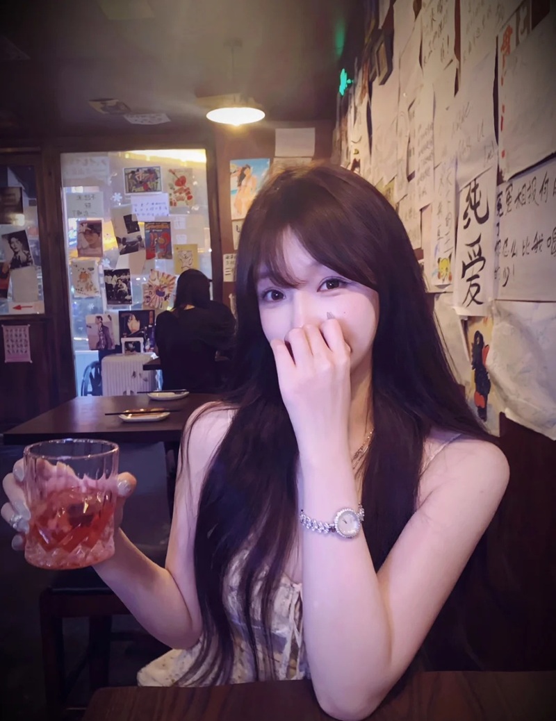 ảnh gái xinh buồn 2