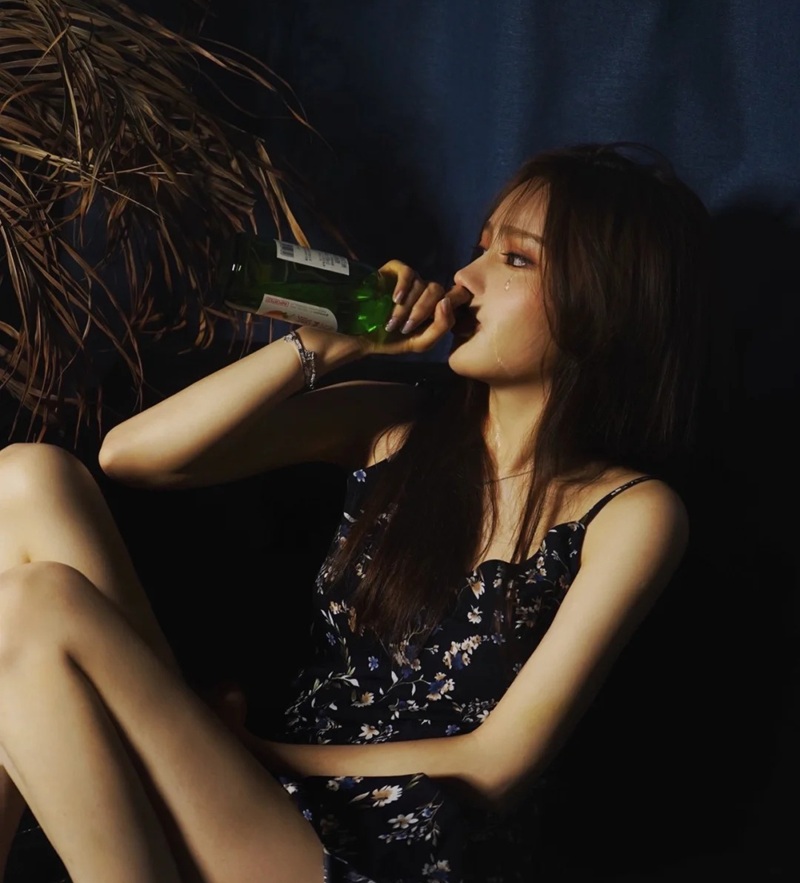 ảnh gái xinh buồn 28