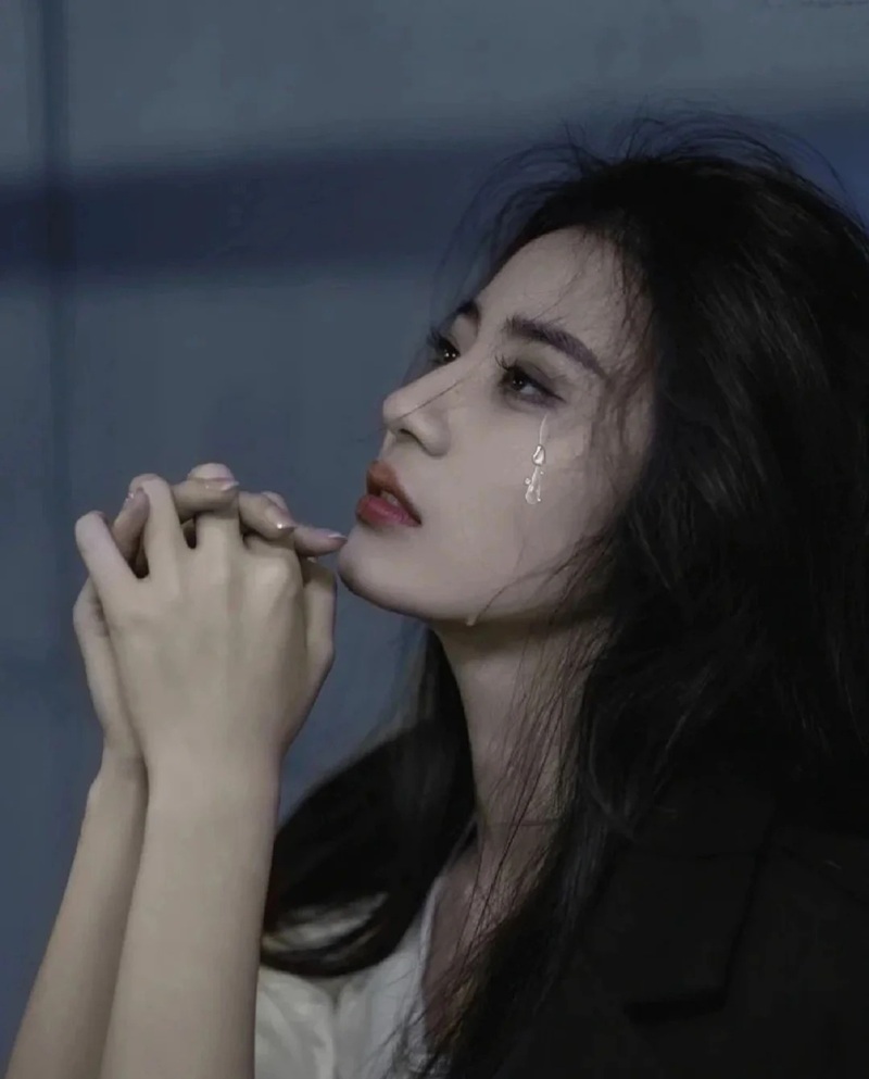 ảnh giọt nước mắt buồn 23