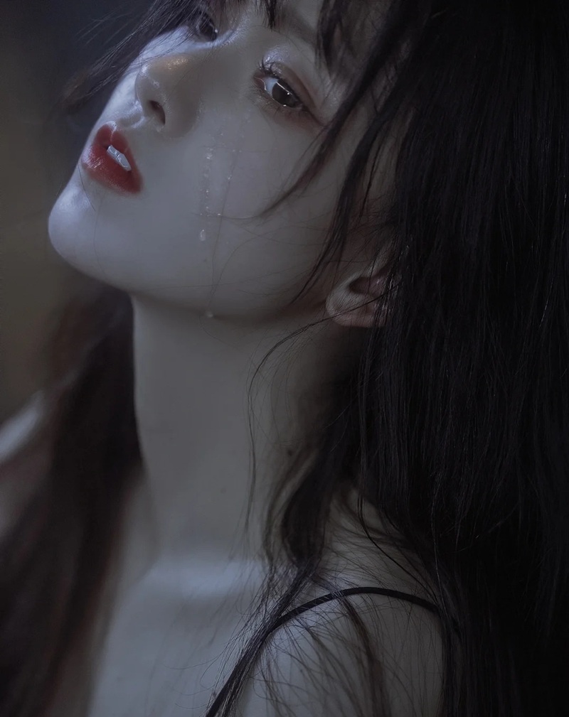 ảnh giọt nước mắt buồn 29