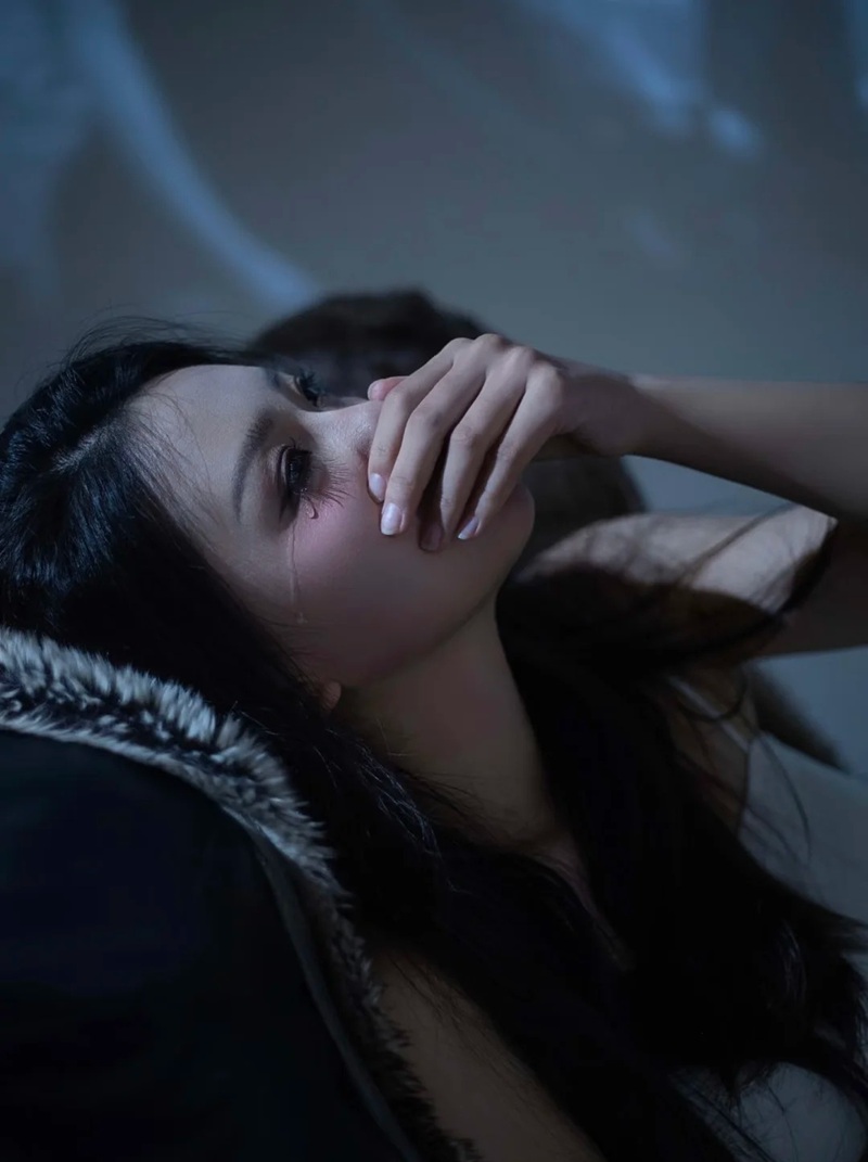 ảnh giọt nước mắt buồn 40