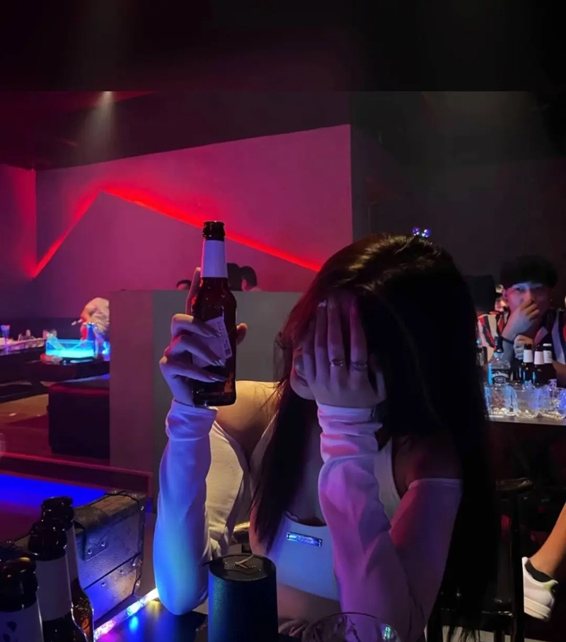 ảnh girl buồn 17