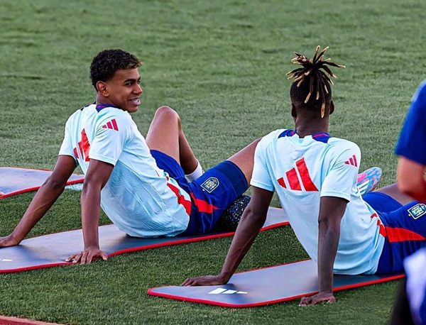 ảnh lamine yamal ngầu 11