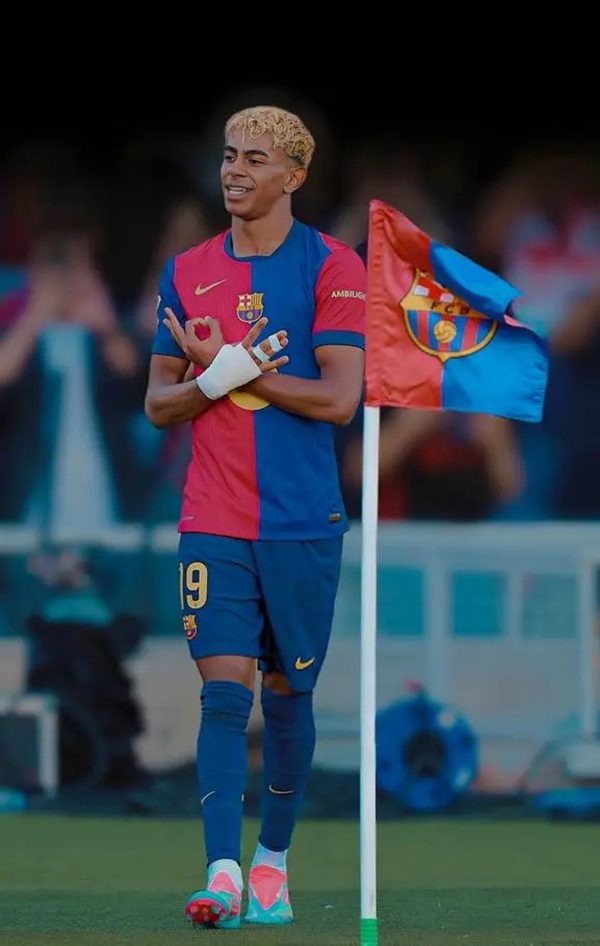 ảnh lamine yamal ngầu 35