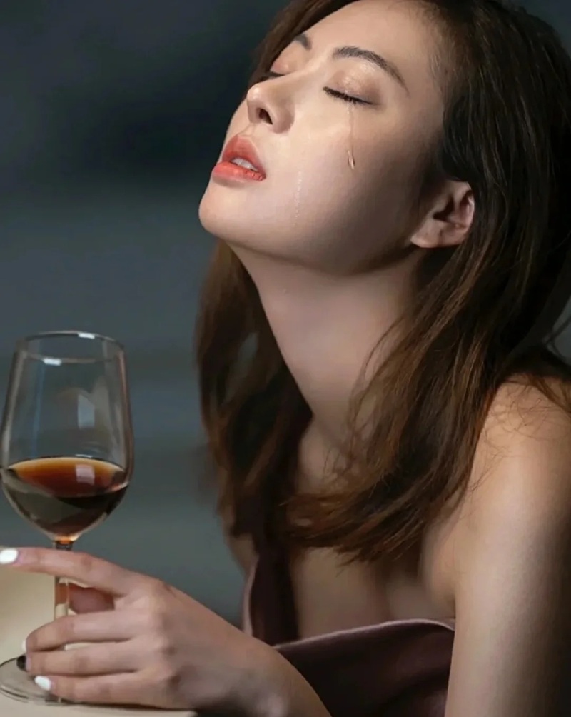 ảnh mặt buồn tâm trạng 10