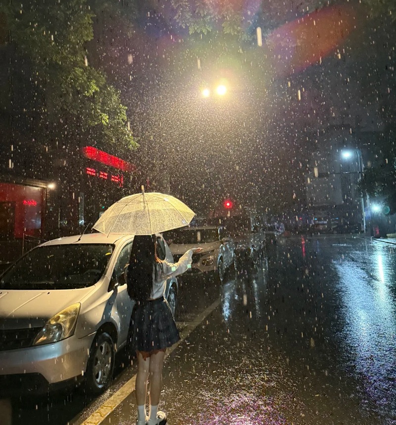 ảnh mưa buồn tâm trạng 2