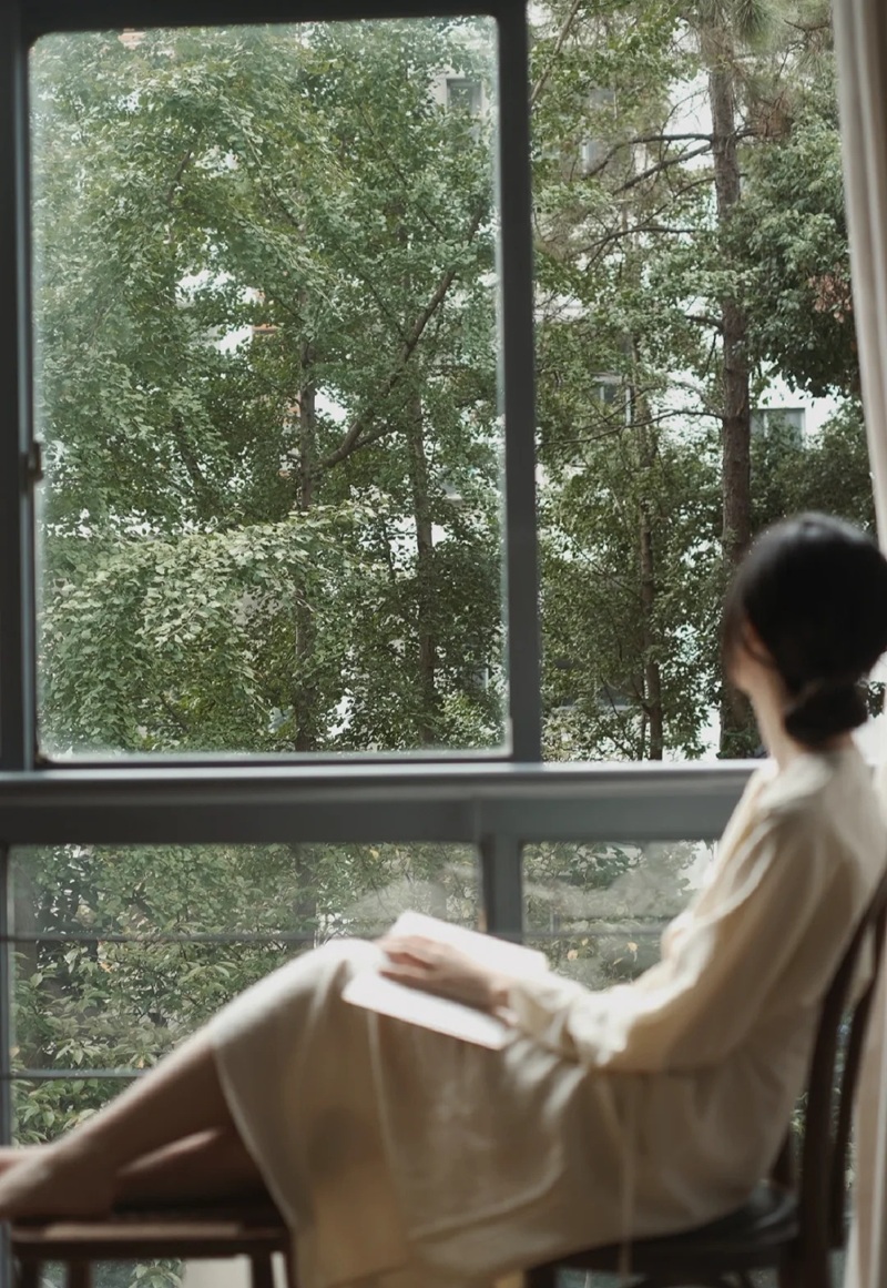 ảnh ngồi 1 mình buồn 21