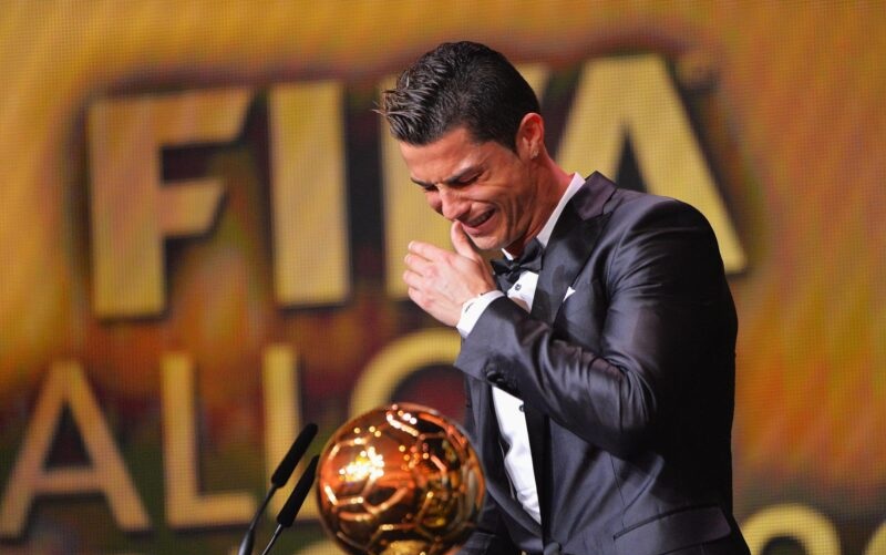 ảnh ronaldo khóc 19