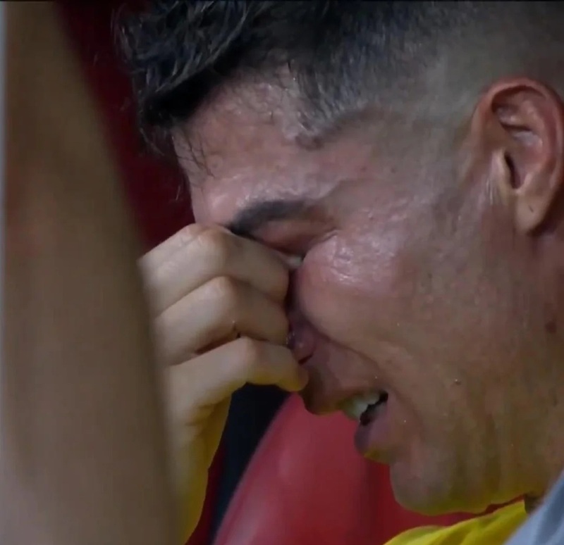 ảnh ronaldo khóc 24