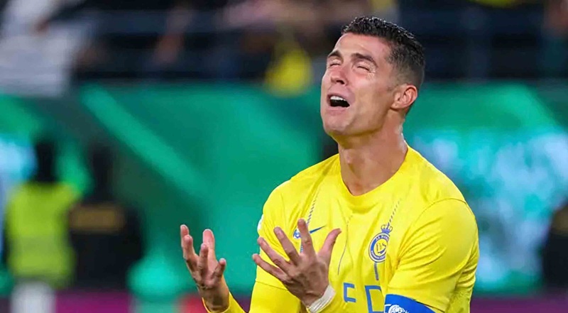 ảnh ronaldo khóc 3