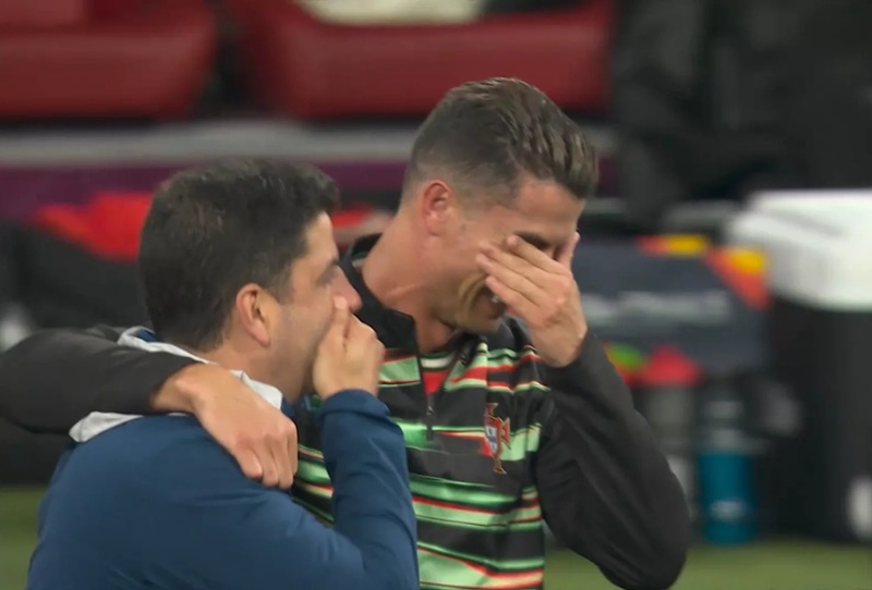 ảnh ronaldo khóc 34