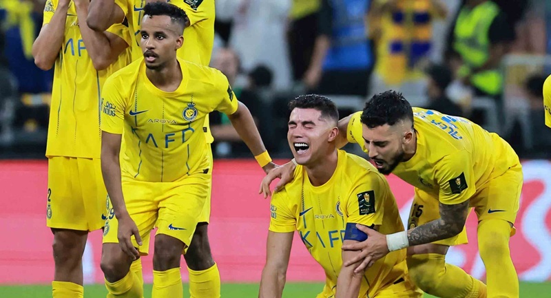 ảnh ronaldo khóc 4